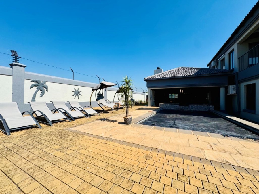 3 Bedroom Property for Sale in Zambezi Country Estate Gauteng