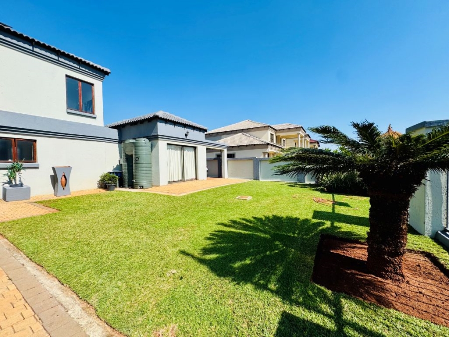 3 Bedroom Property for Sale in Zambezi Country Estate Gauteng