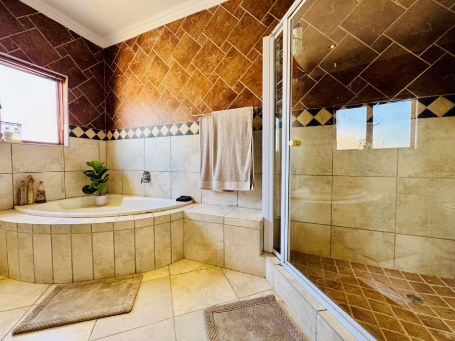 3 Bedroom Property for Sale in Zambezi Country Estate Gauteng