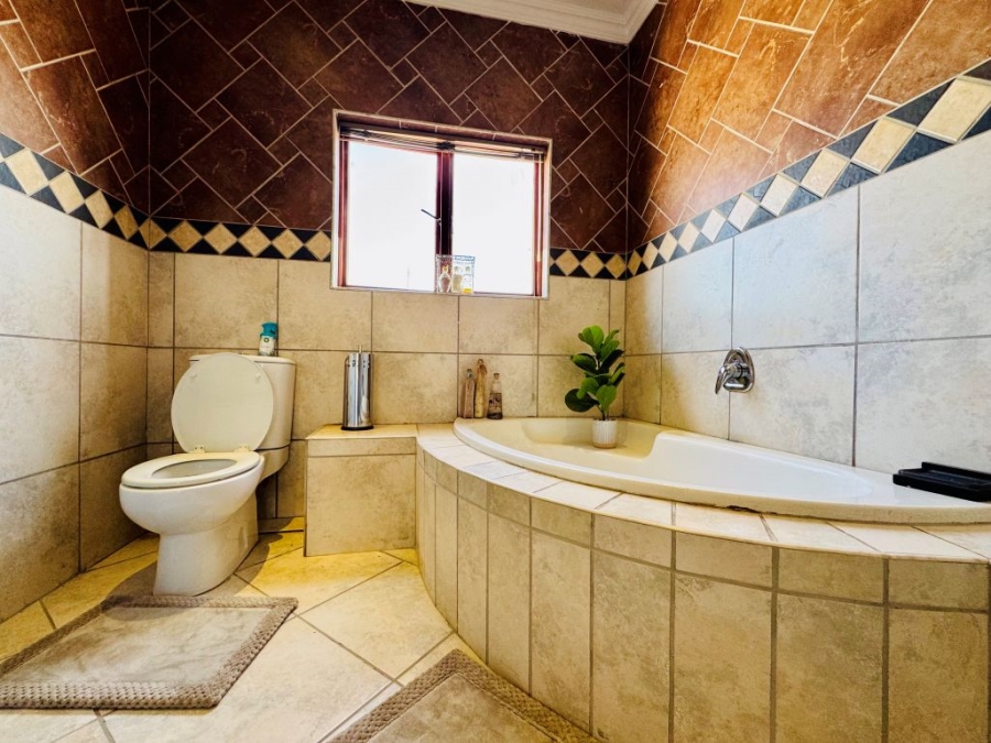 3 Bedroom Property for Sale in Zambezi Country Estate Gauteng