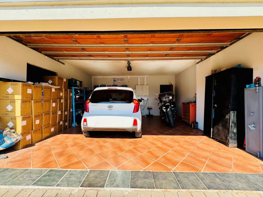 3 Bedroom Property for Sale in Zambezi Country Estate Gauteng