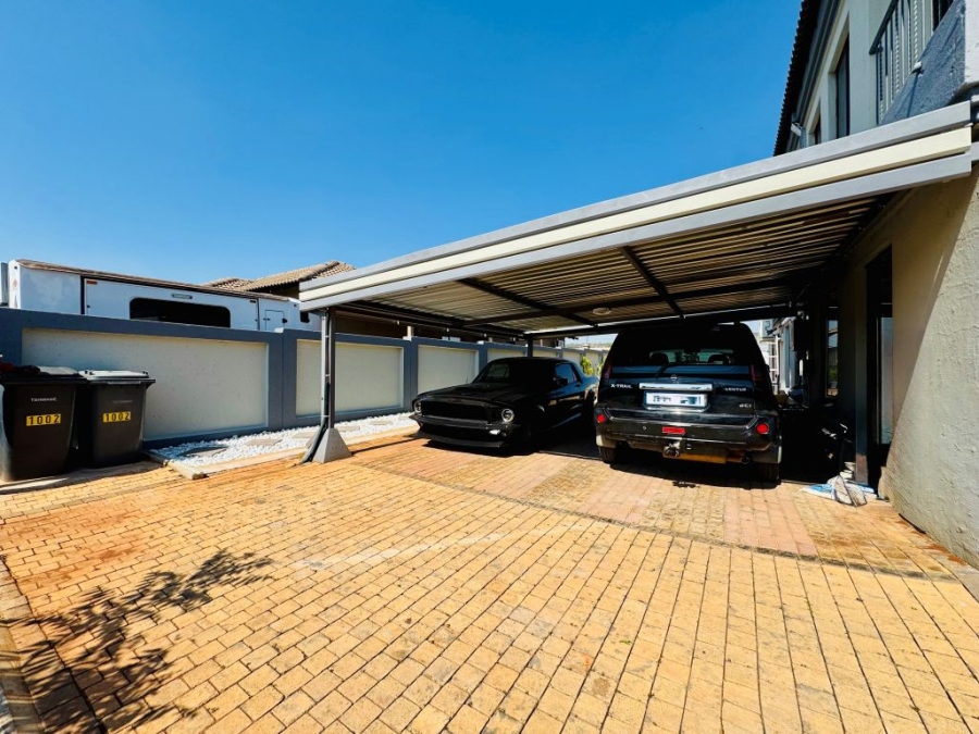 3 Bedroom Property for Sale in Zambezi Country Estate Gauteng
