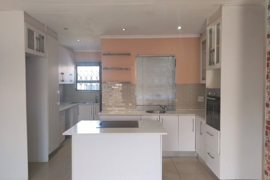 4 Bedroom Property for Sale in Cosmo City Gauteng