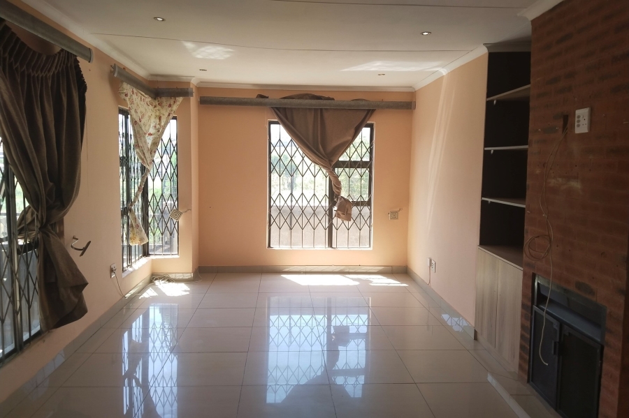 4 Bedroom Property for Sale in Cosmo City Gauteng