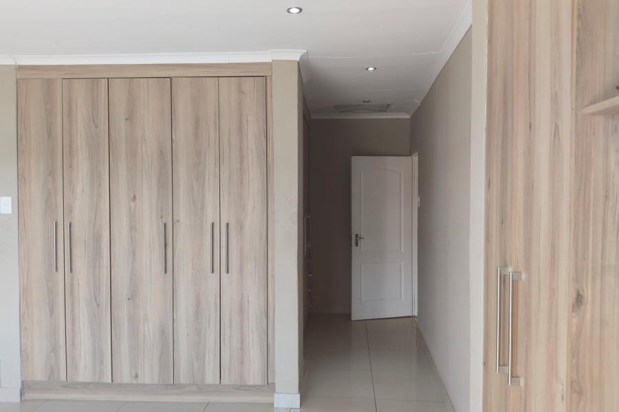 4 Bedroom Property for Sale in Cosmo City Gauteng