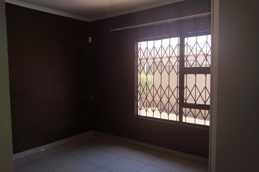 4 Bedroom Property for Sale in Cosmo City Gauteng