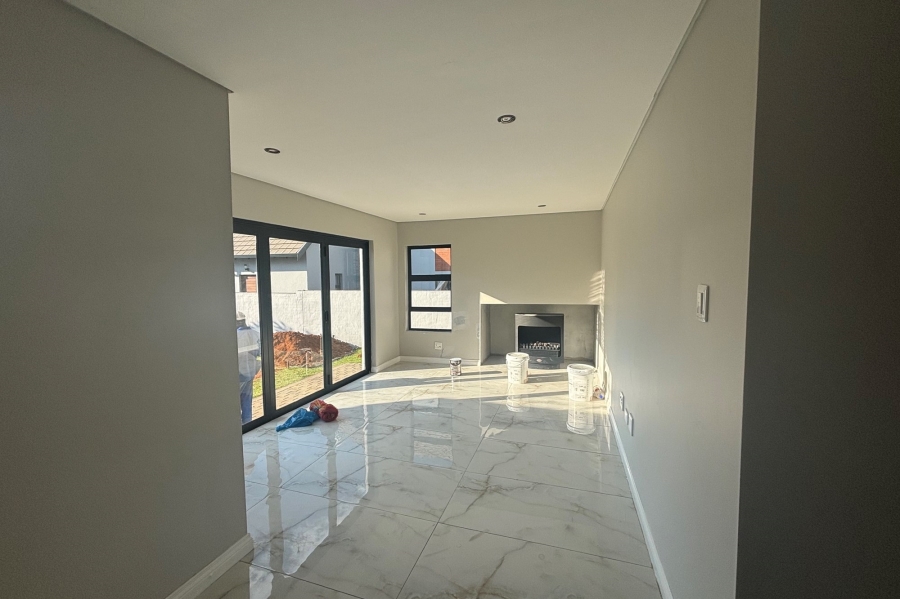To Let 4 Bedroom Property for Rent in The Hills Game Reserve Estate Gauteng