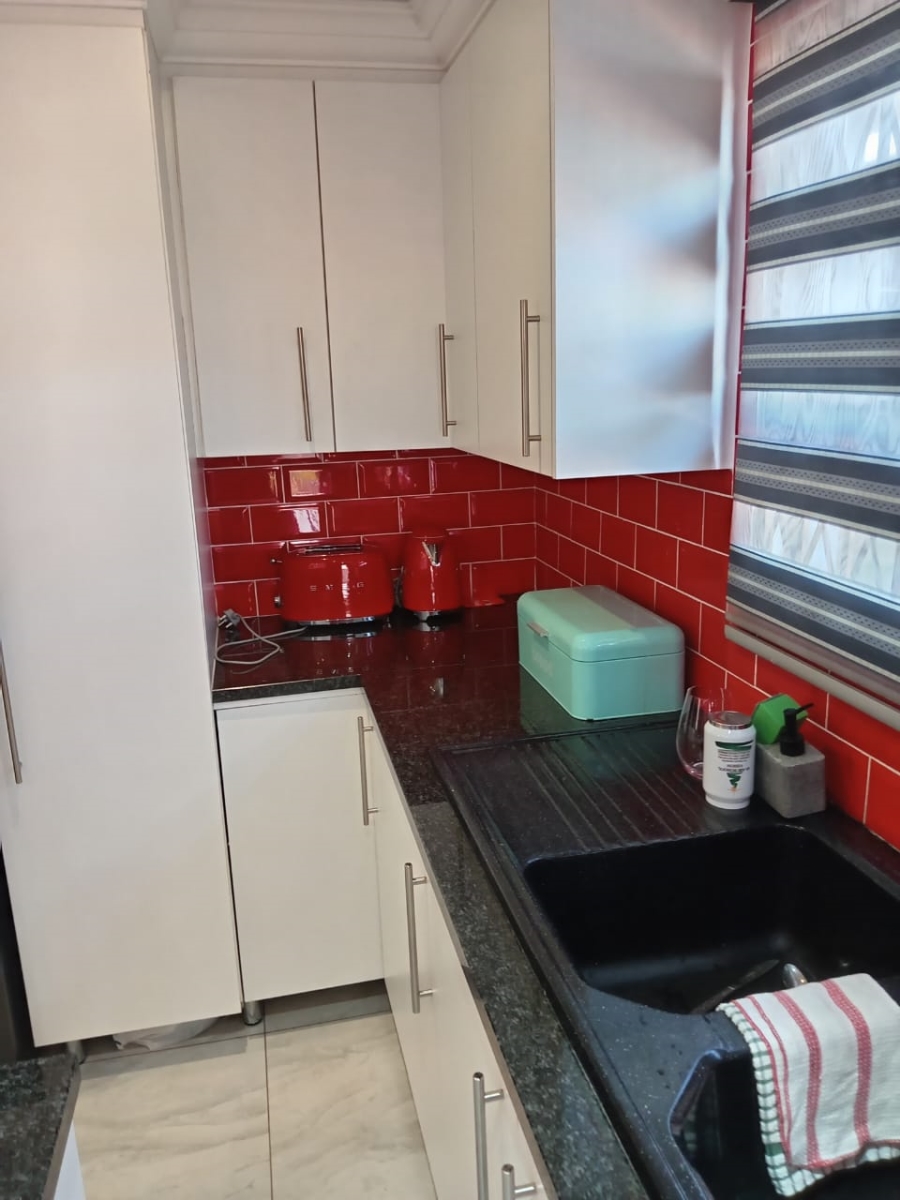 3 Bedroom Property for Sale in Protea Glen Gauteng