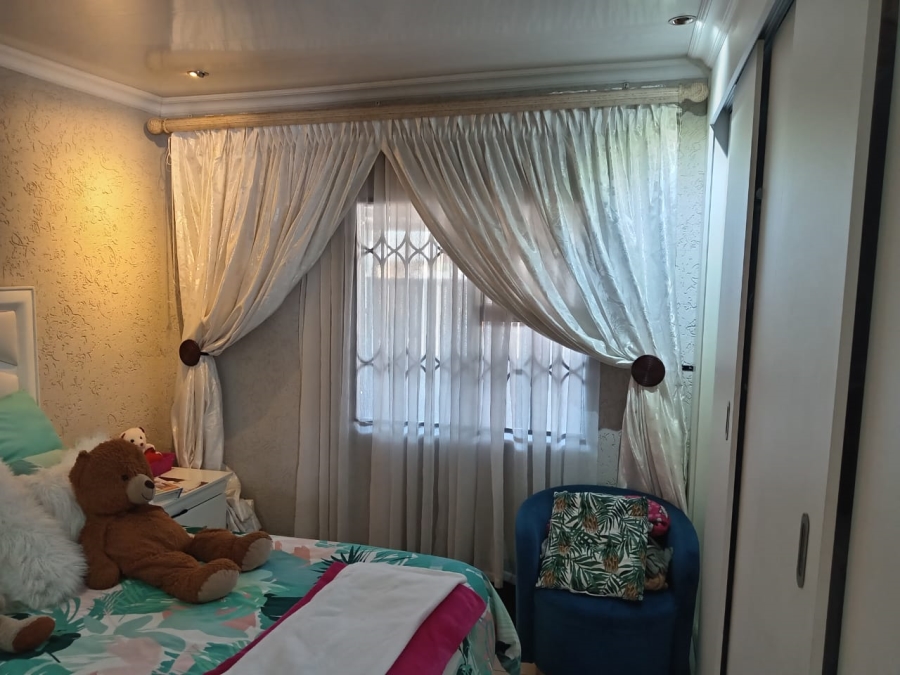 3 Bedroom Property for Sale in Protea Glen Gauteng