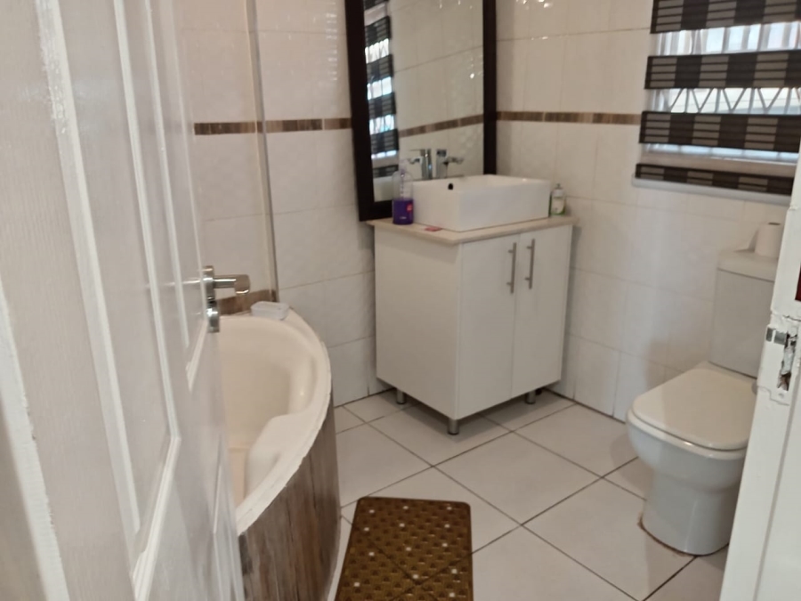 3 Bedroom Property for Sale in Protea Glen Gauteng