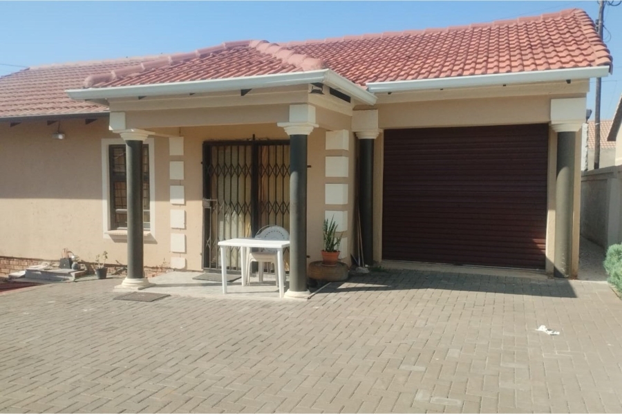 To Let 3 Bedroom Property for Rent in Kya Sands Gauteng
