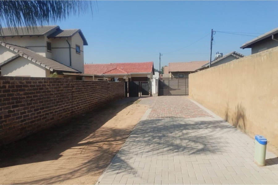 To Let 3 Bedroom Property for Rent in Kya Sands Gauteng