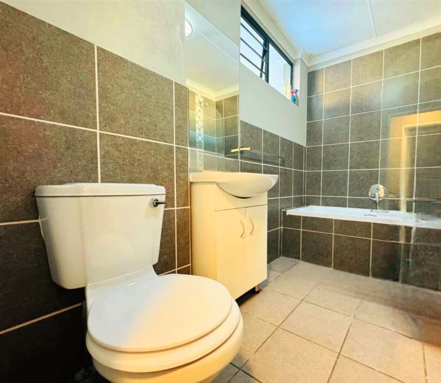 2 Bedroom Property for Sale in Willow Park Manor Gauteng