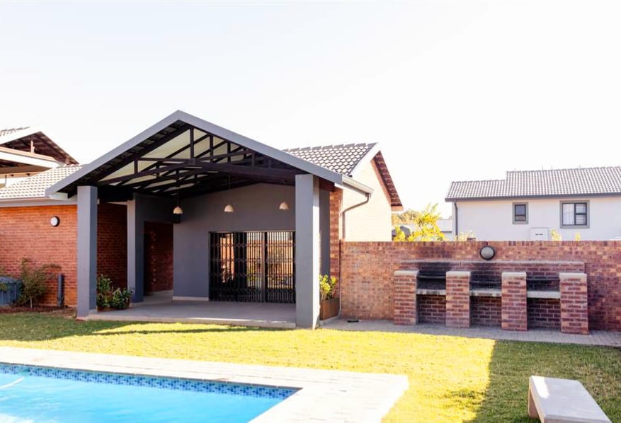 2 Bedroom Property for Sale in Willow Park Manor Gauteng
