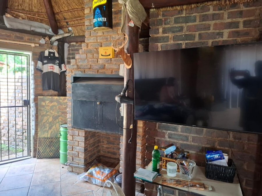 To Let 3 Bedroom Property for Rent in Sinoville Gauteng