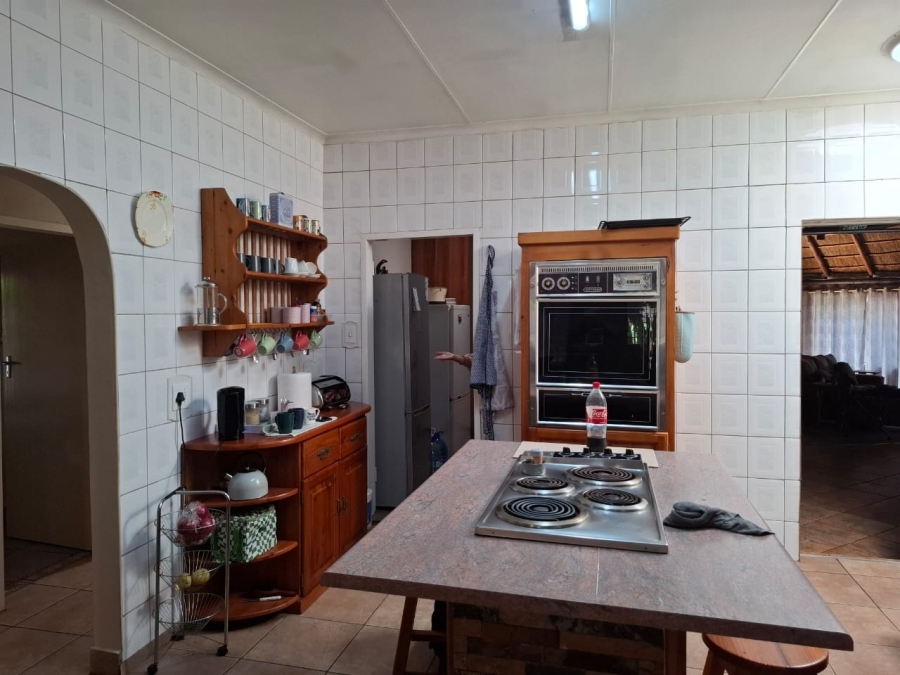 To Let 3 Bedroom Property for Rent in Sinoville Gauteng