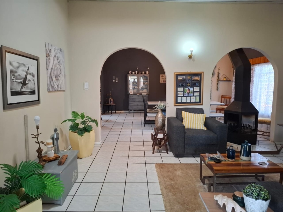 To Let 3 Bedroom Property for Rent in Sinoville Gauteng