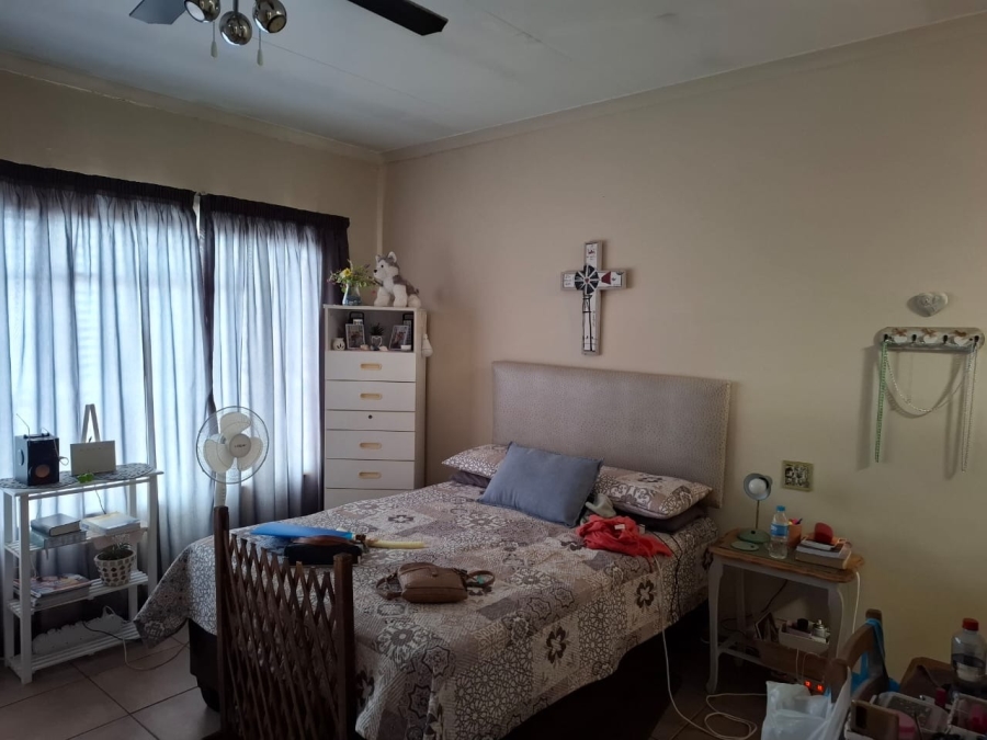To Let 3 Bedroom Property for Rent in Sinoville Gauteng