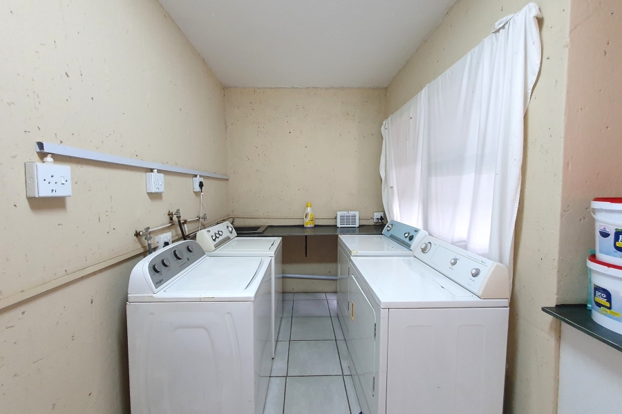 18 Bedroom Property for Sale in Nanescol Gauteng