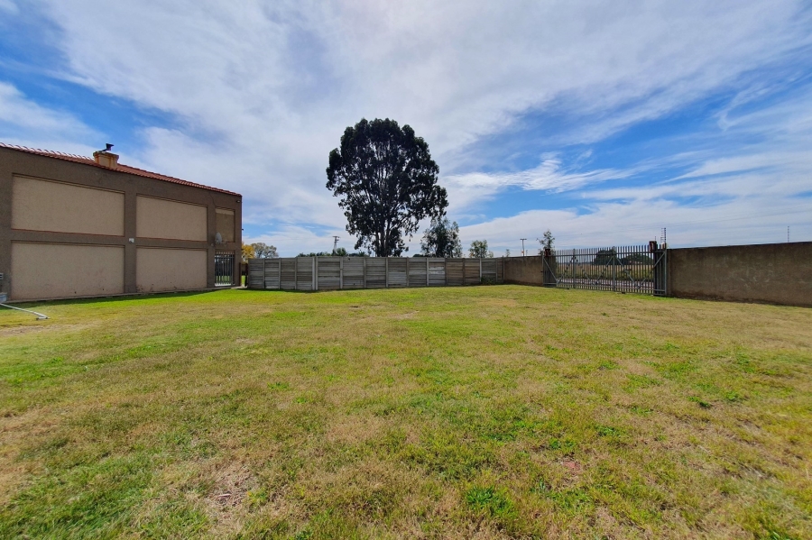 18 Bedroom Property for Sale in Nanescol Gauteng