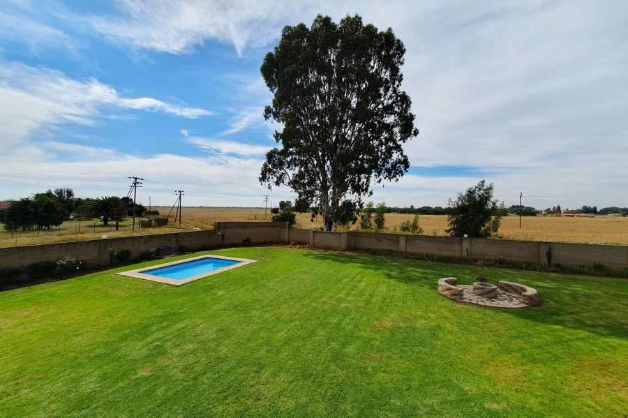 18 Bedroom Property for Sale in Nanescol Gauteng