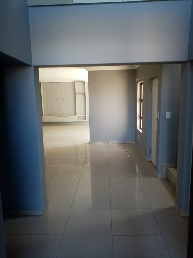 4 Bedroom Property for Sale in Derdepoort Gauteng