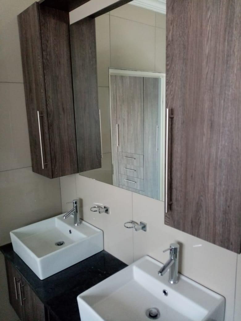 4 Bedroom Property for Sale in Derdepoort Gauteng