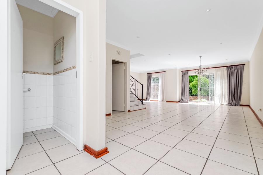 To Let 3 Bedroom Property for Rent in Woodmead Gauteng