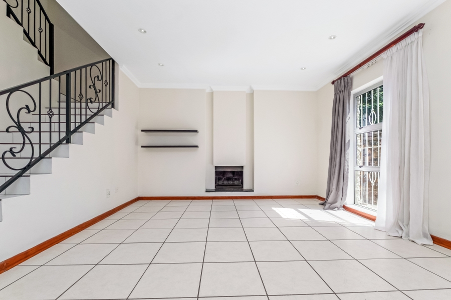 To Let 3 Bedroom Property for Rent in Woodmead Gauteng