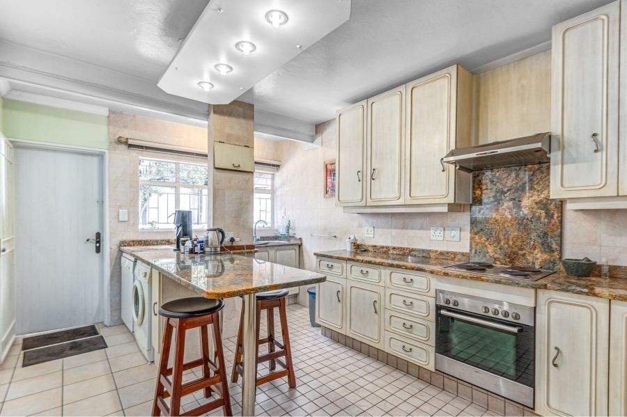 4 Bedroom Property for Sale in Atholl Gauteng