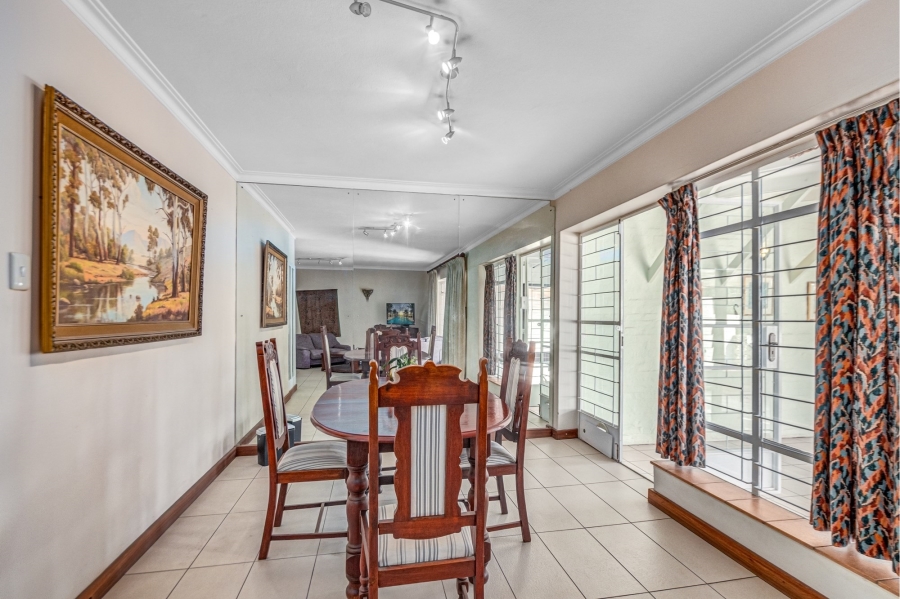 4 Bedroom Property for Sale in Atholl Gauteng