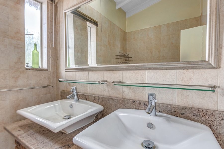 4 Bedroom Property for Sale in Atholl Gauteng