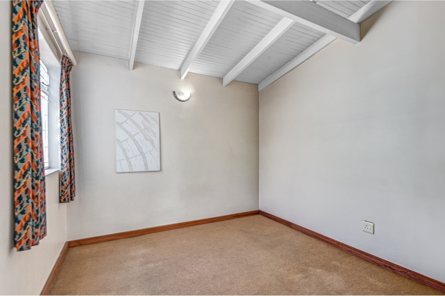 4 Bedroom Property for Sale in Atholl Gauteng