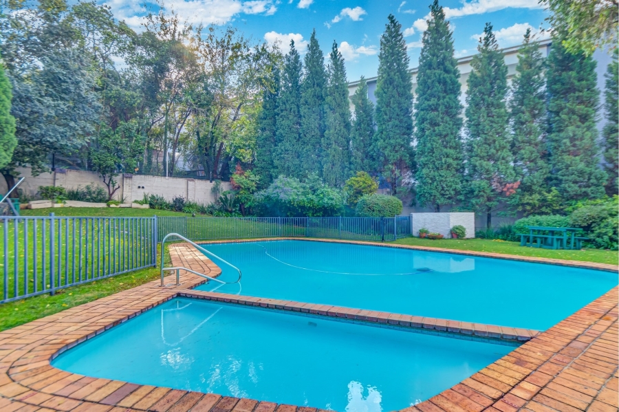 4 Bedroom Property for Sale in Atholl Gauteng