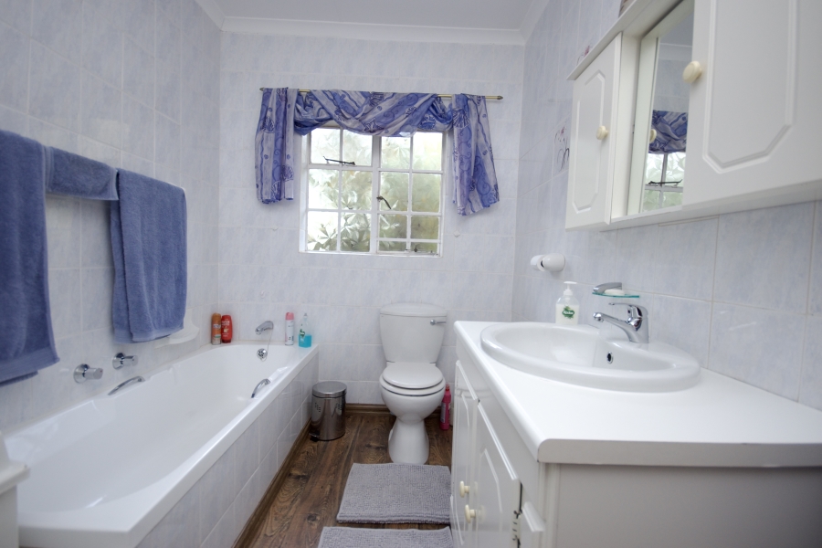 4 Bedroom Property for Sale in Noordheuwel Gauteng