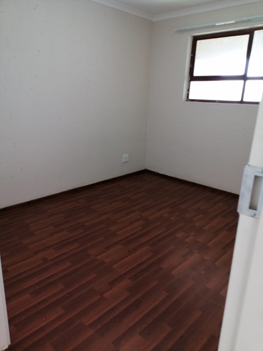2 Bedroom Property for Sale in Eveleigh Gauteng