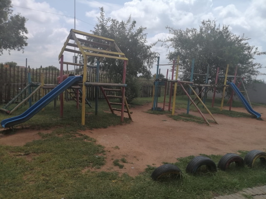 2 Bedroom Property for Sale in Eveleigh Gauteng