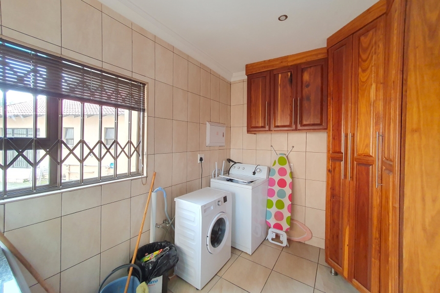 7 Bedroom Property for Sale in Vanderbijlpark SW Gauteng