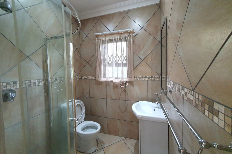 7 Bedroom Property for Sale in Vanderbijlpark SW Gauteng