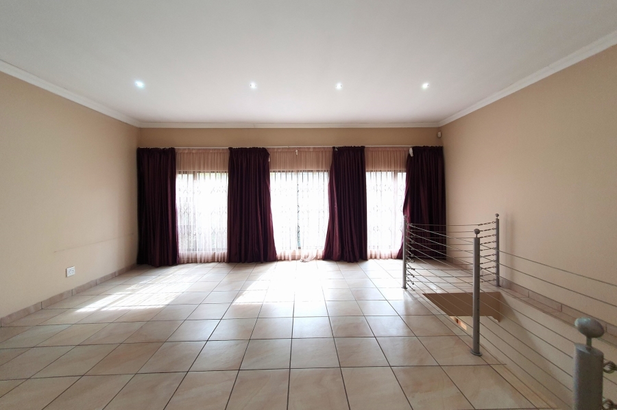 7 Bedroom Property for Sale in Vanderbijlpark SW Gauteng