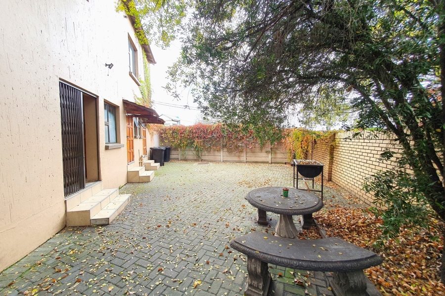 7 Bedroom Property for Sale in Vanderbijlpark SW Gauteng