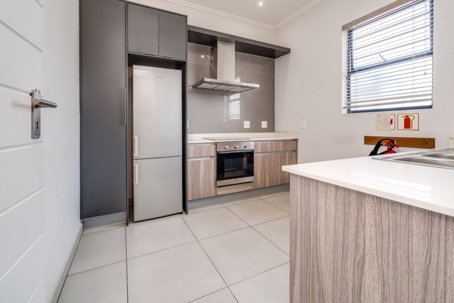 To Let 3 Bedroom Property for Rent in Broadacres Gauteng