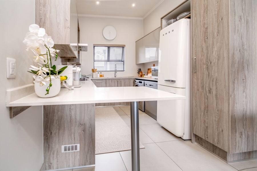 To Let 3 Bedroom Property for Rent in Broadacres Gauteng