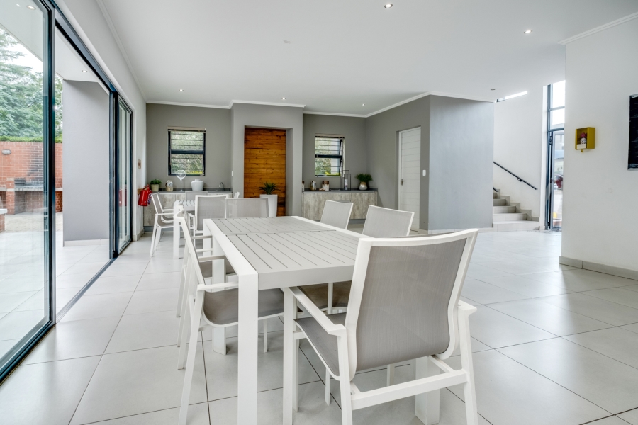 To Let 3 Bedroom Property for Rent in Broadacres Gauteng