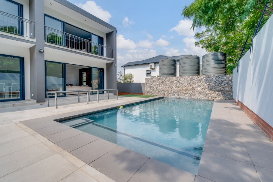 To Let 3 Bedroom Property for Rent in Broadacres Gauteng