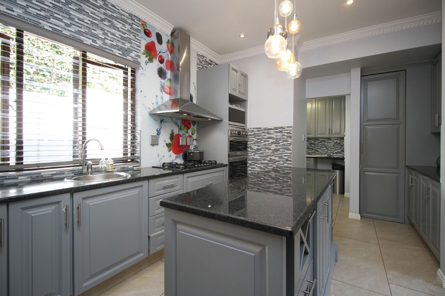 5 Bedroom Property for Sale in Morningside Gauteng