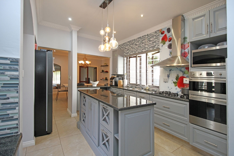 5 Bedroom Property for Sale in Morningside Gauteng
