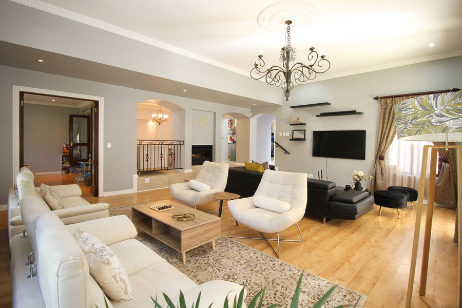 5 Bedroom Property for Sale in Morningside Gauteng