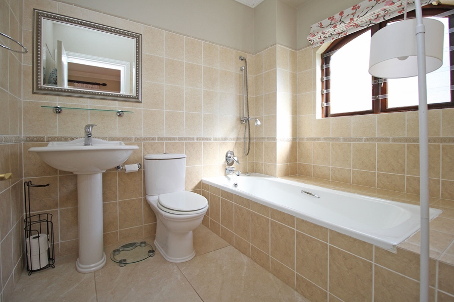 5 Bedroom Property for Sale in Morningside Gauteng