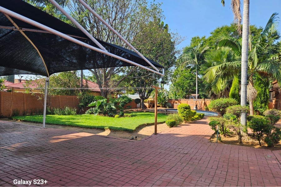 5 Bedroom Property for Sale in Ninapark Gauteng